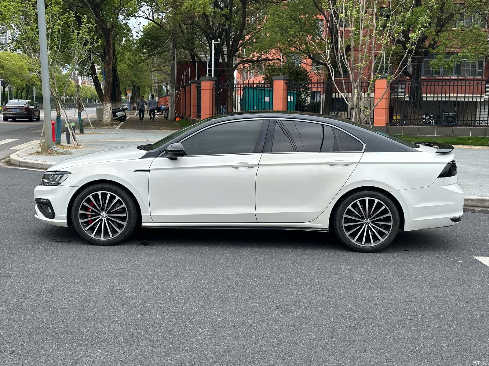Volkswagen Lamando, 2018 13