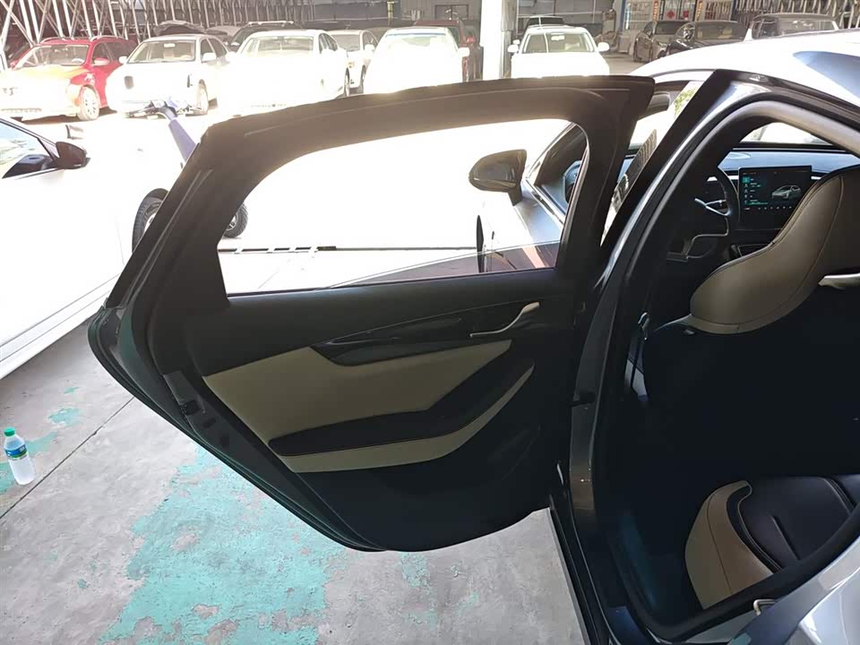 BYD Qin Yuan BYD Qin Yuan