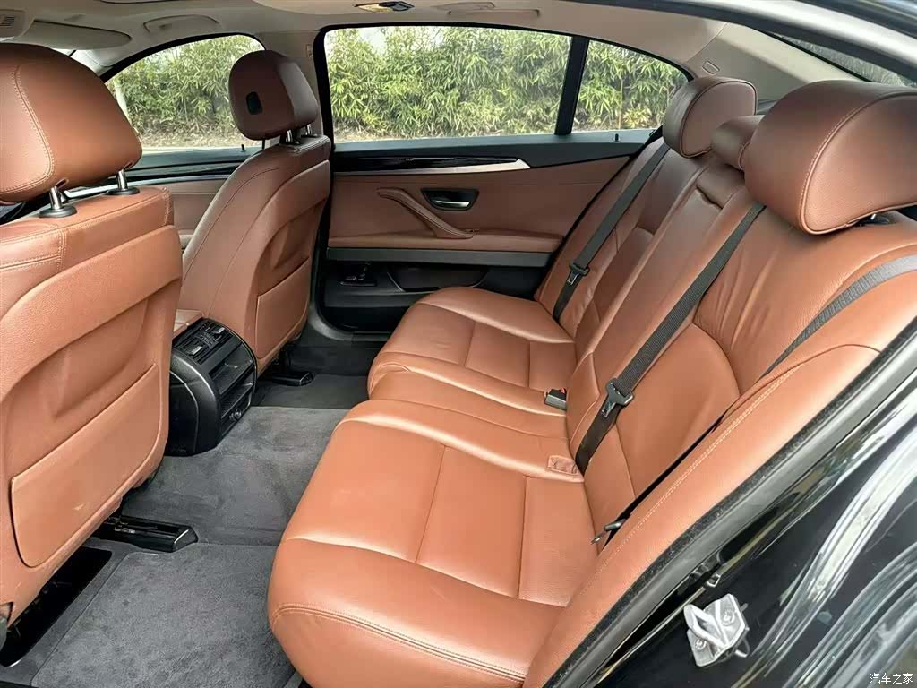 BMW 5 Series, 2016 12