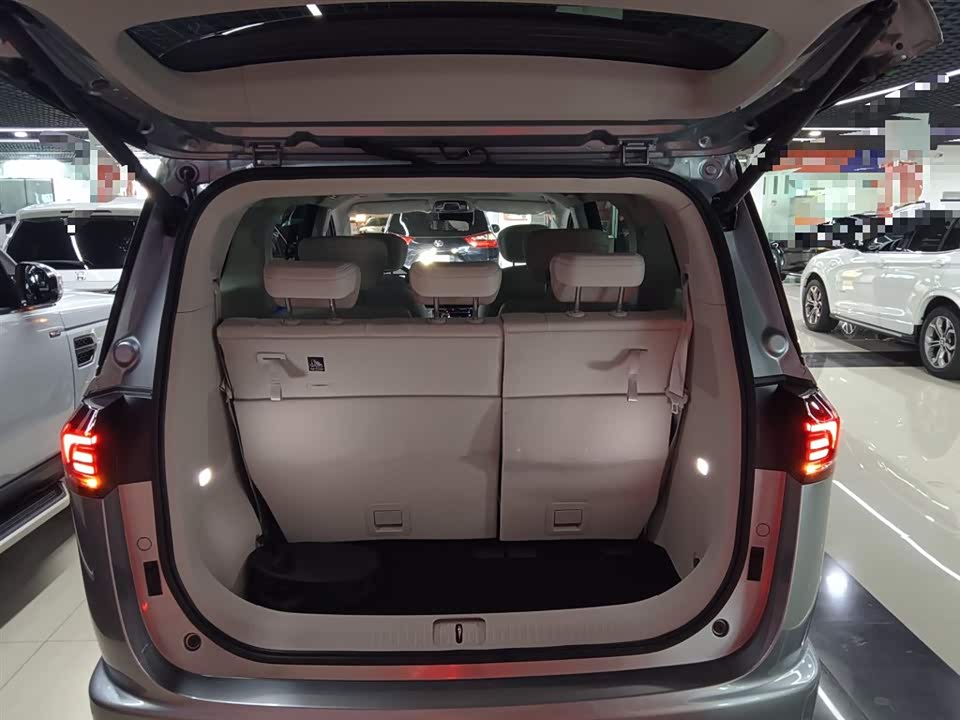 JAC Refine Ruifeng RF8 PHEV