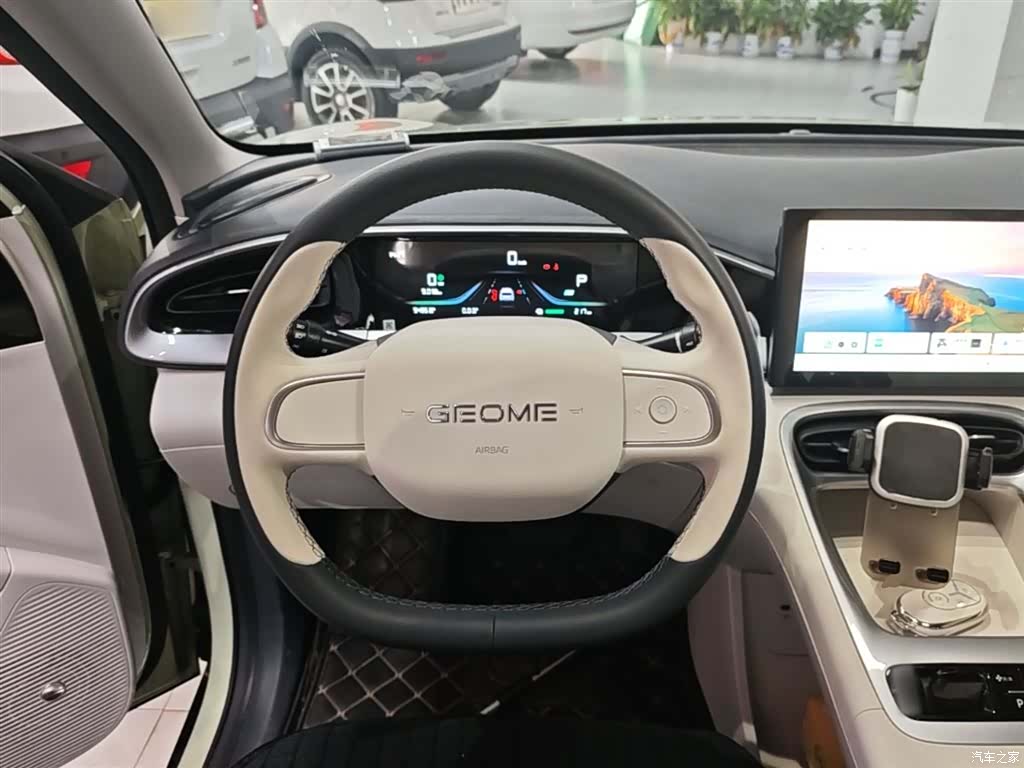 Geely Xingyuan, 2025 11