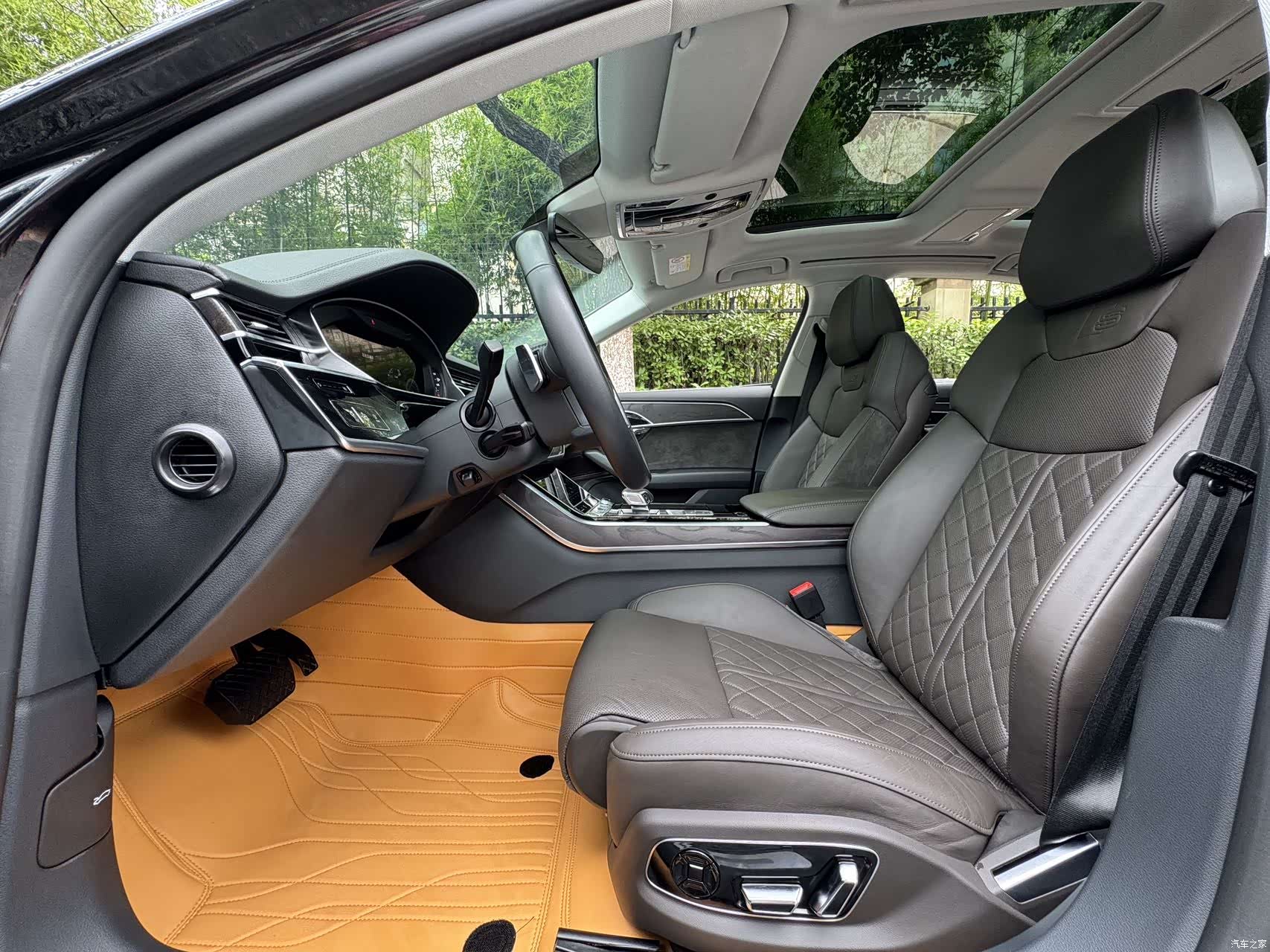Audi A8L, 2022 8