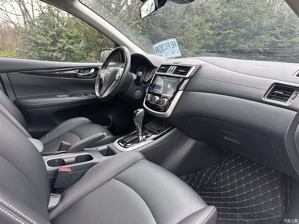 Nissan Tiida, 2021 11