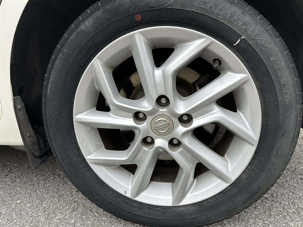 Nissan Tiida, 2021 6