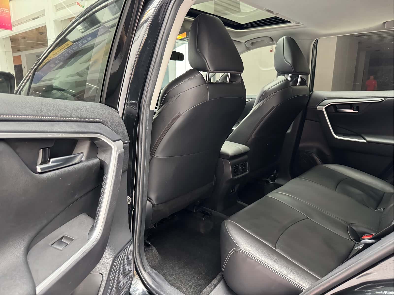 Toyota Wildlander, 2021 12