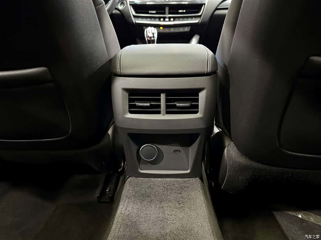 Cadillac CT5, 2023 23
