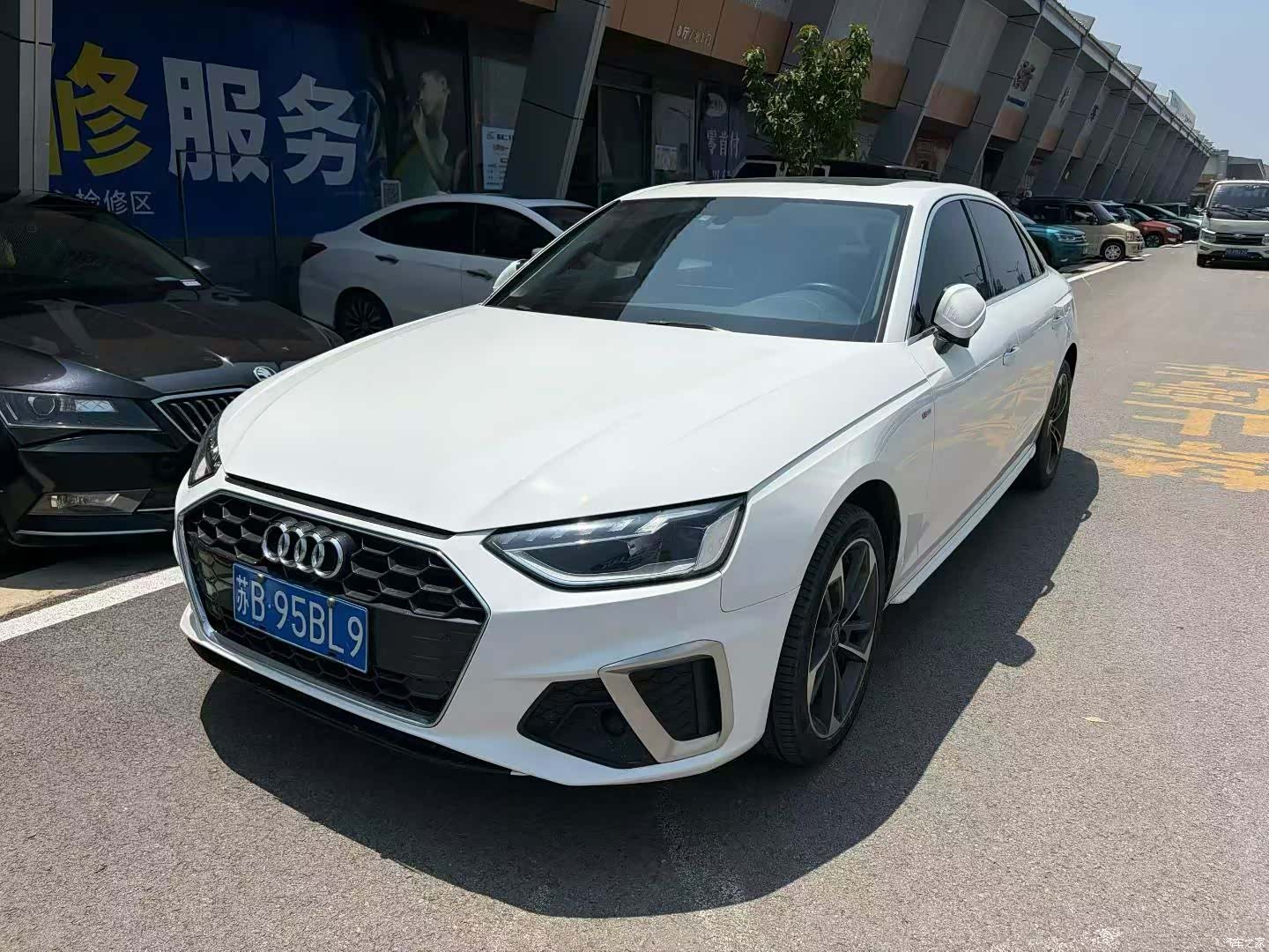 Audi A4L, 2022 1