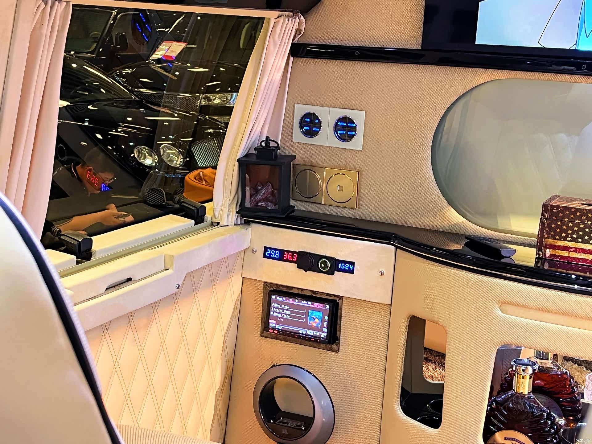 Ford E350, 2012 17