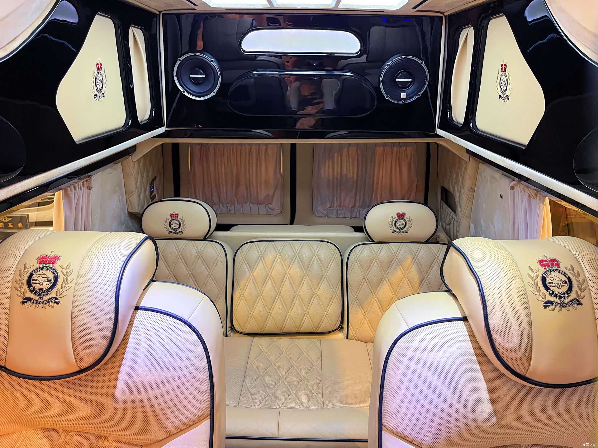 Ford E350, 2012 22