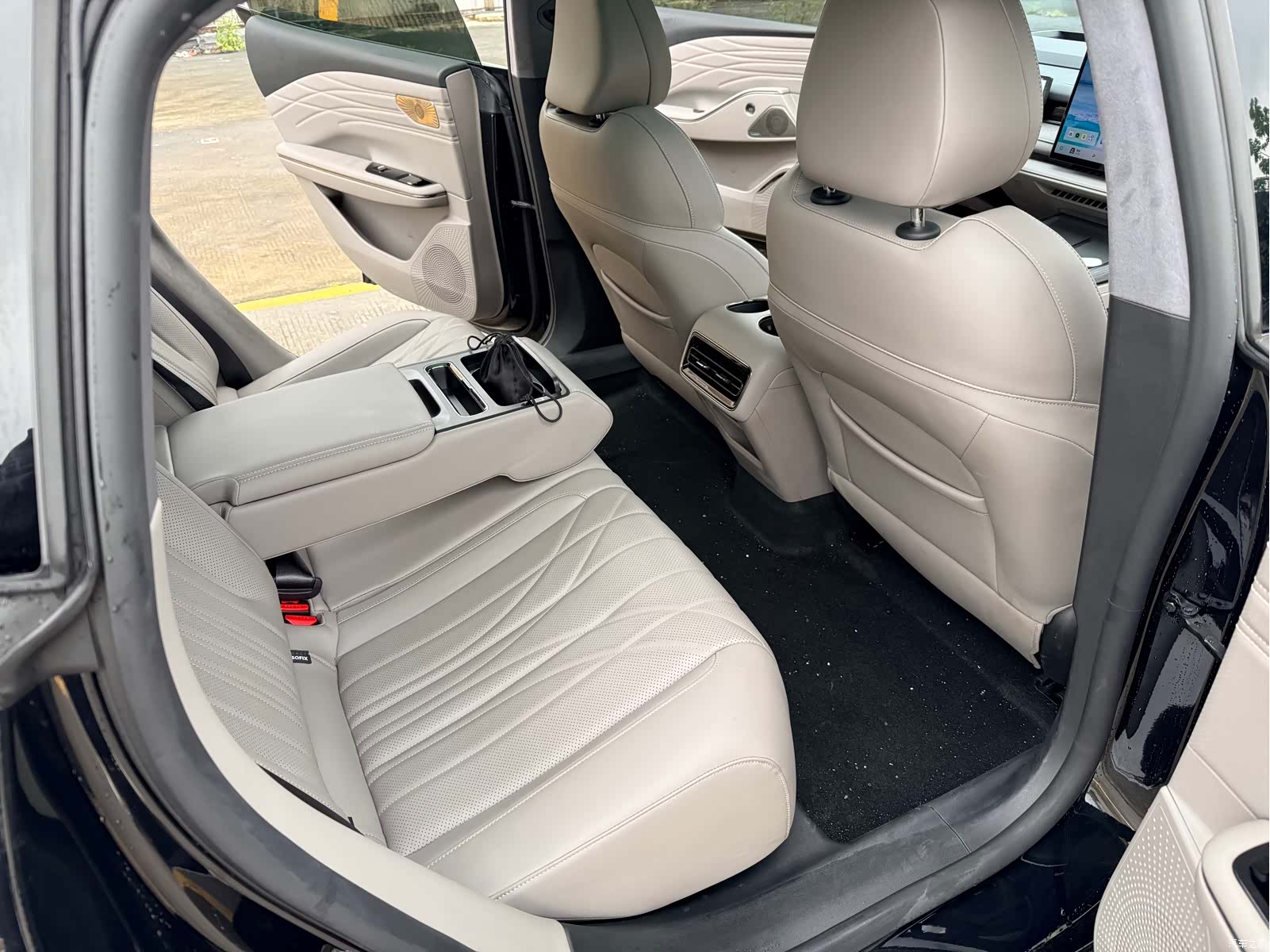 Geely 8, 2025 14