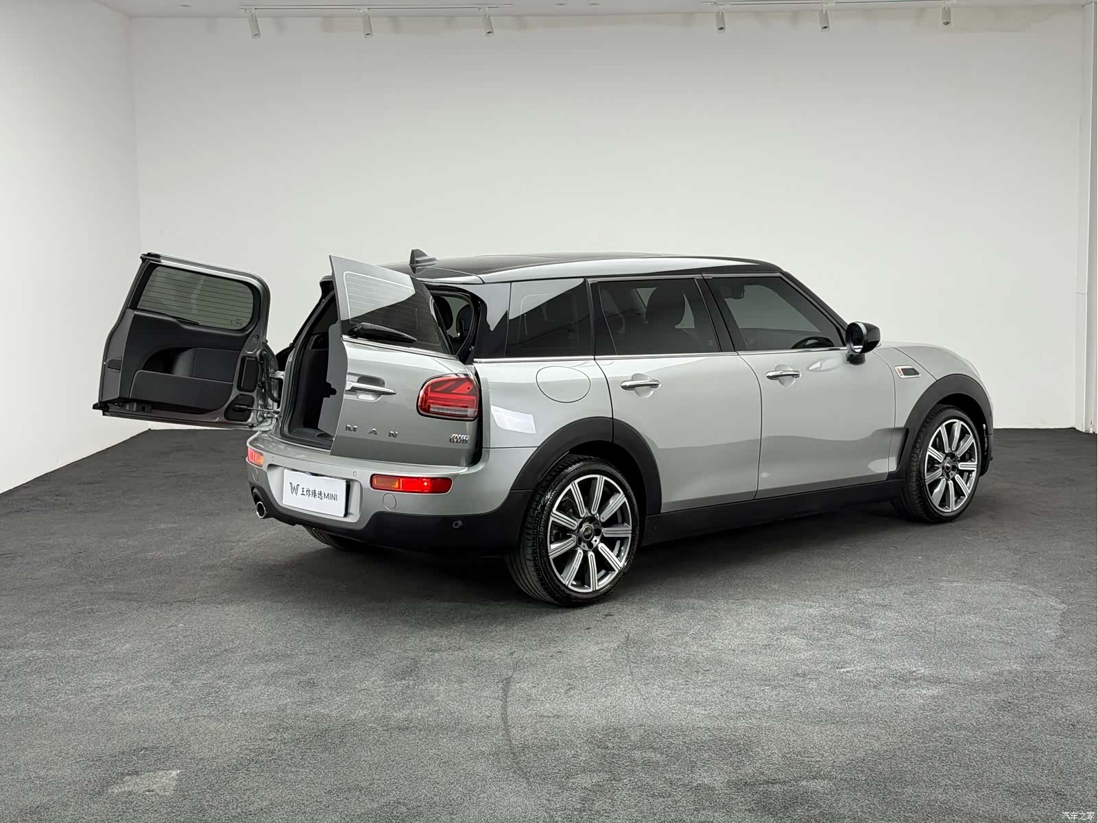 Mini Clubman, 2023 17