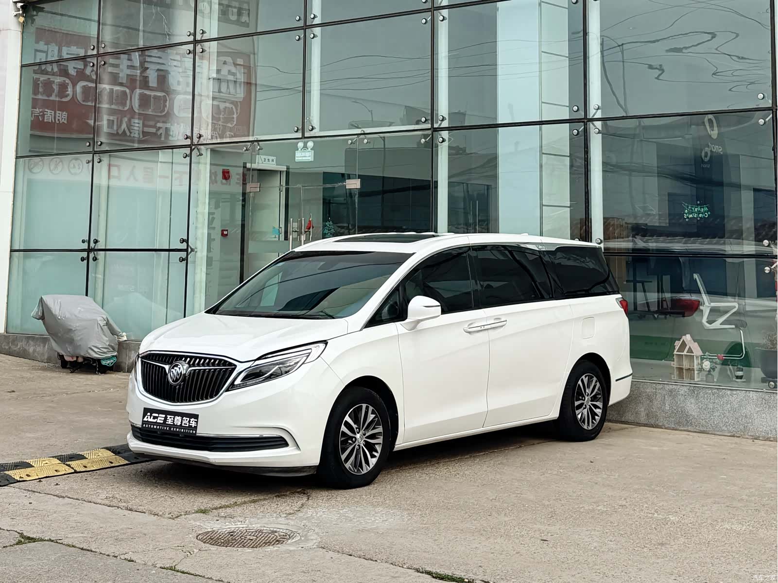 Buick GL8