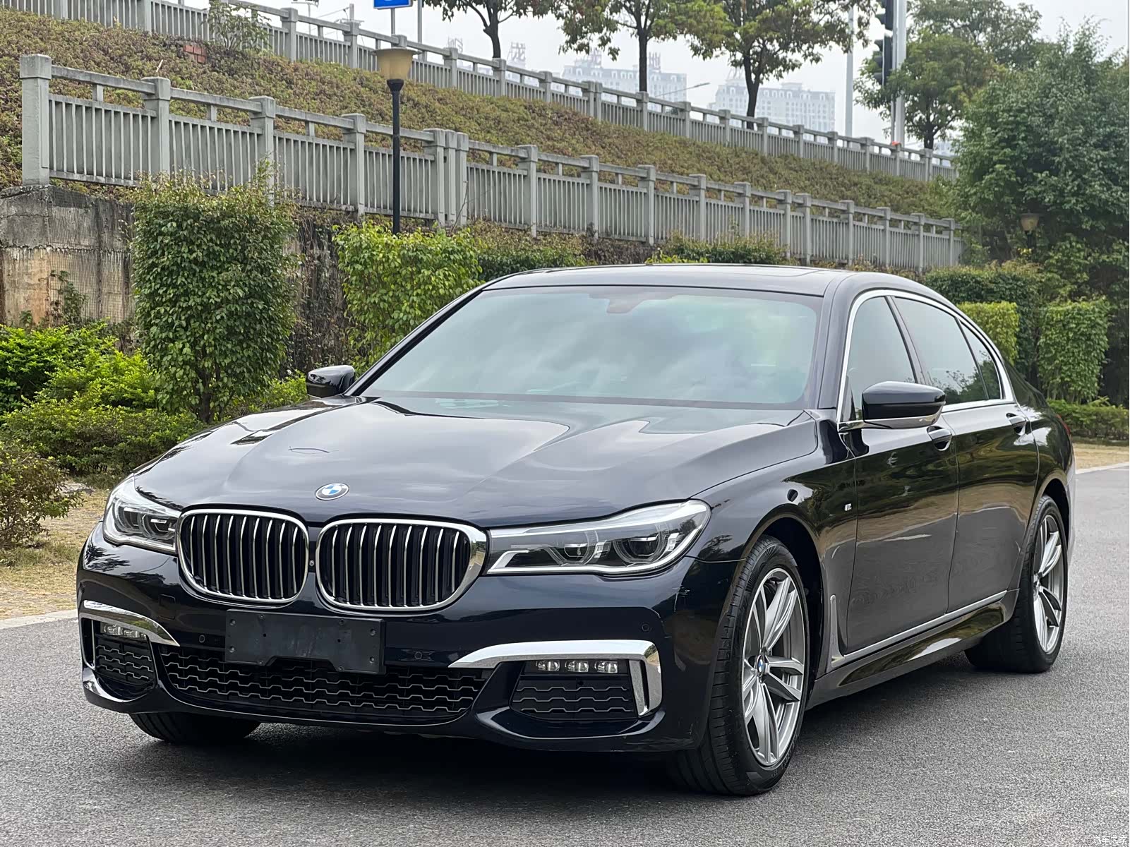 BMW 7 Series, 2018 1