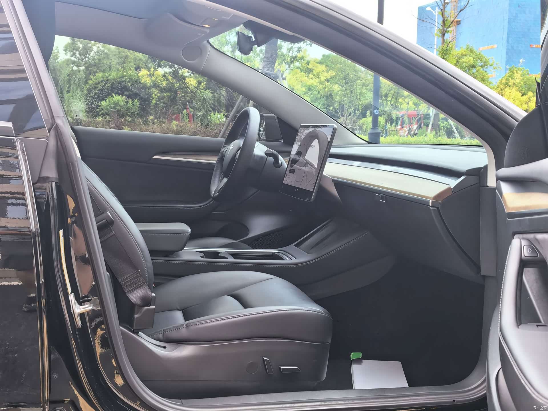 Tesla Model 3, 2021 12