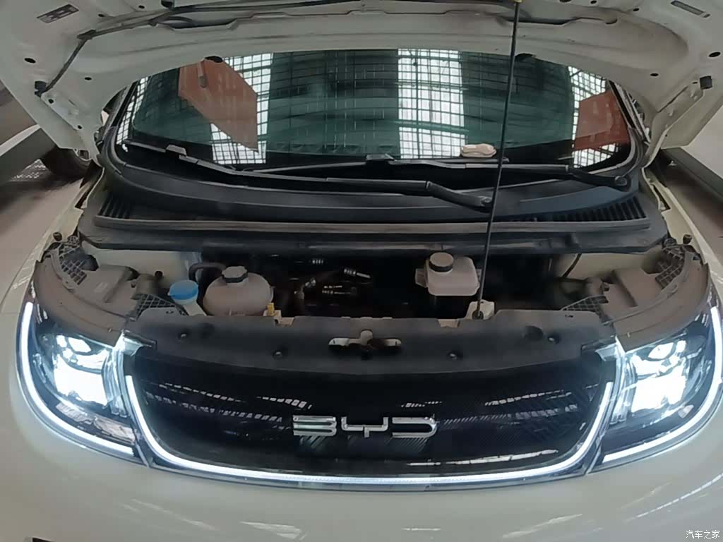 BYD Dolphin, 2023 16
