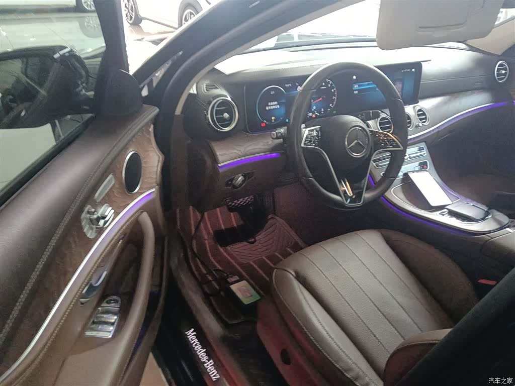 Mercedes-Benz E-Class, 2023 12