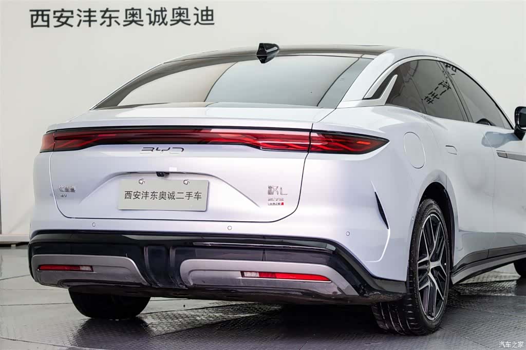 BYD Han, 2025 28