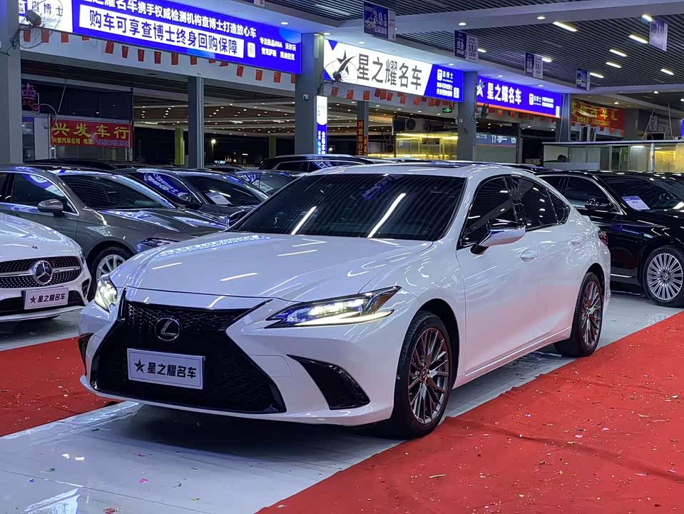 Lexus ES Lexus ES