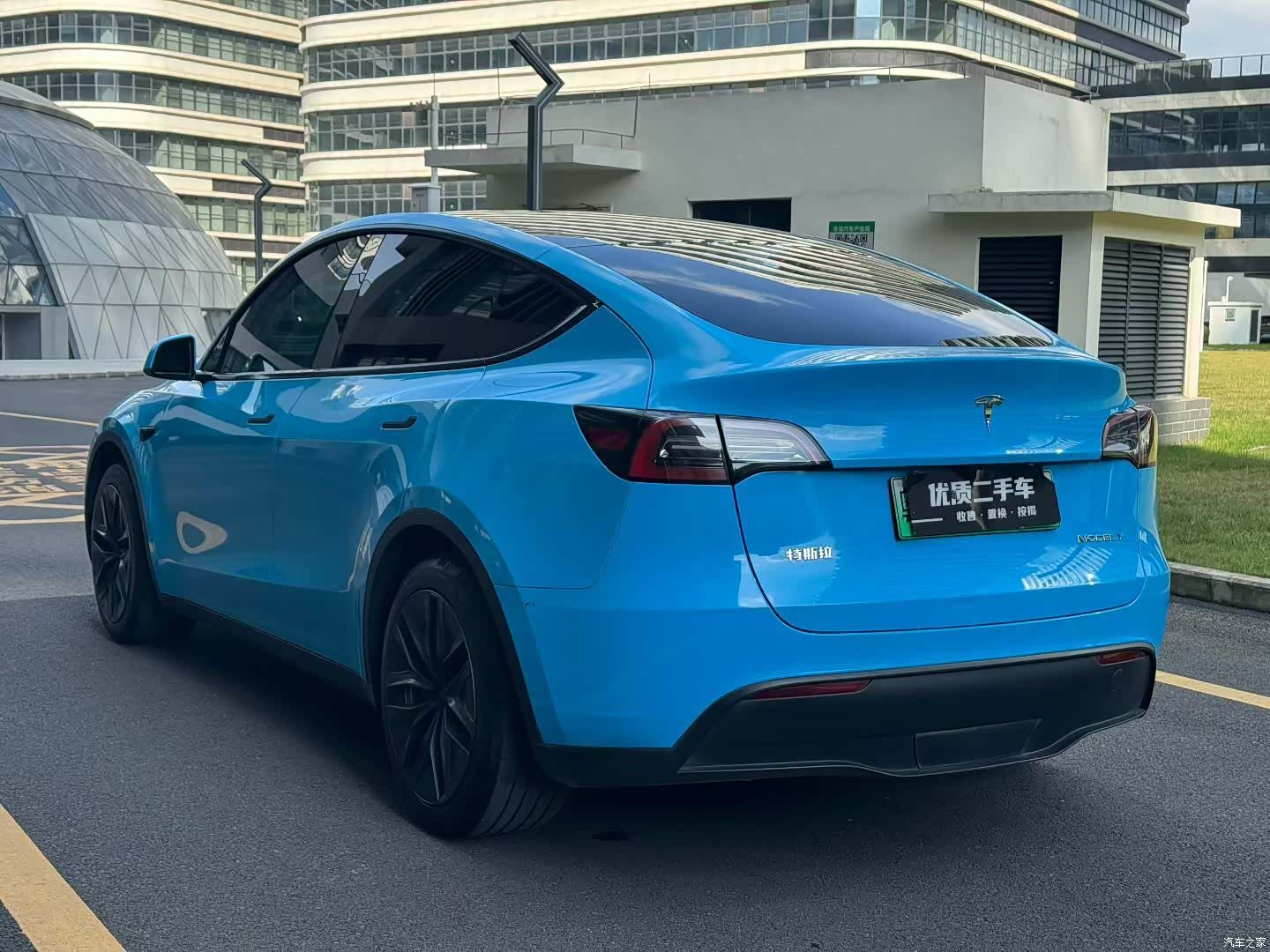 Tesla Model Y, 2023 7