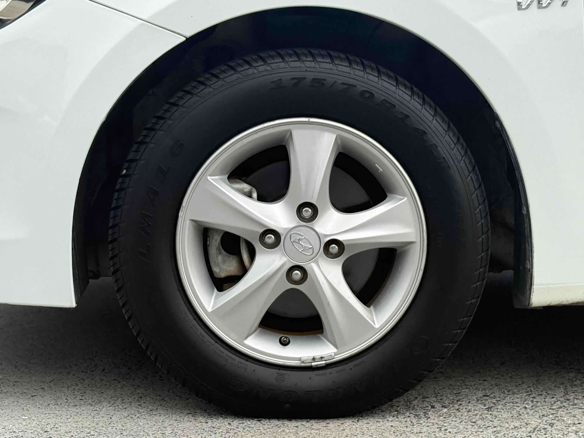 Hyundai GLX, 2014 9