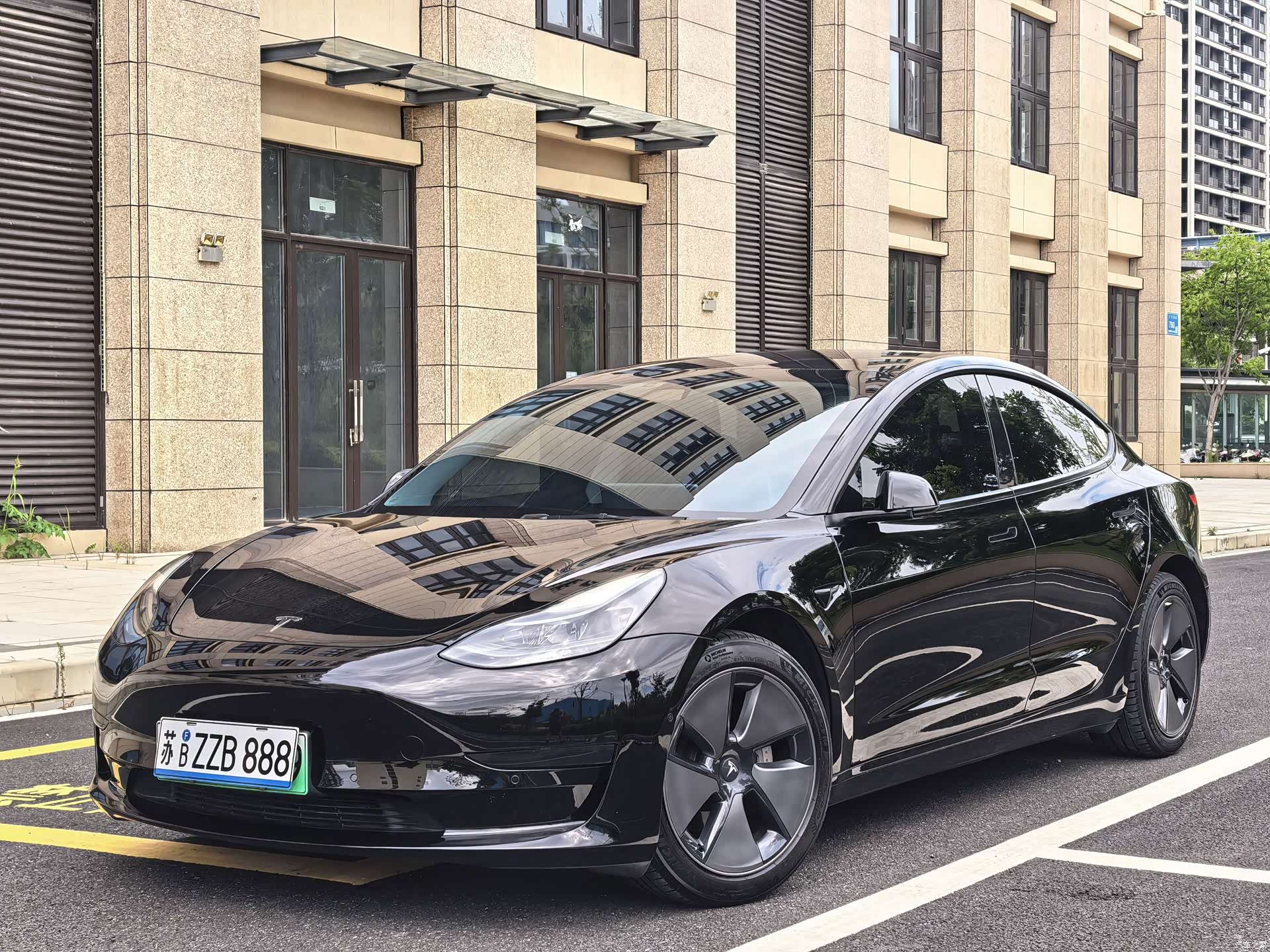 Tesla Model 3, 2021 1