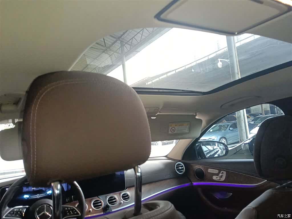 Mercedes-Benz E-Class, 2023 14