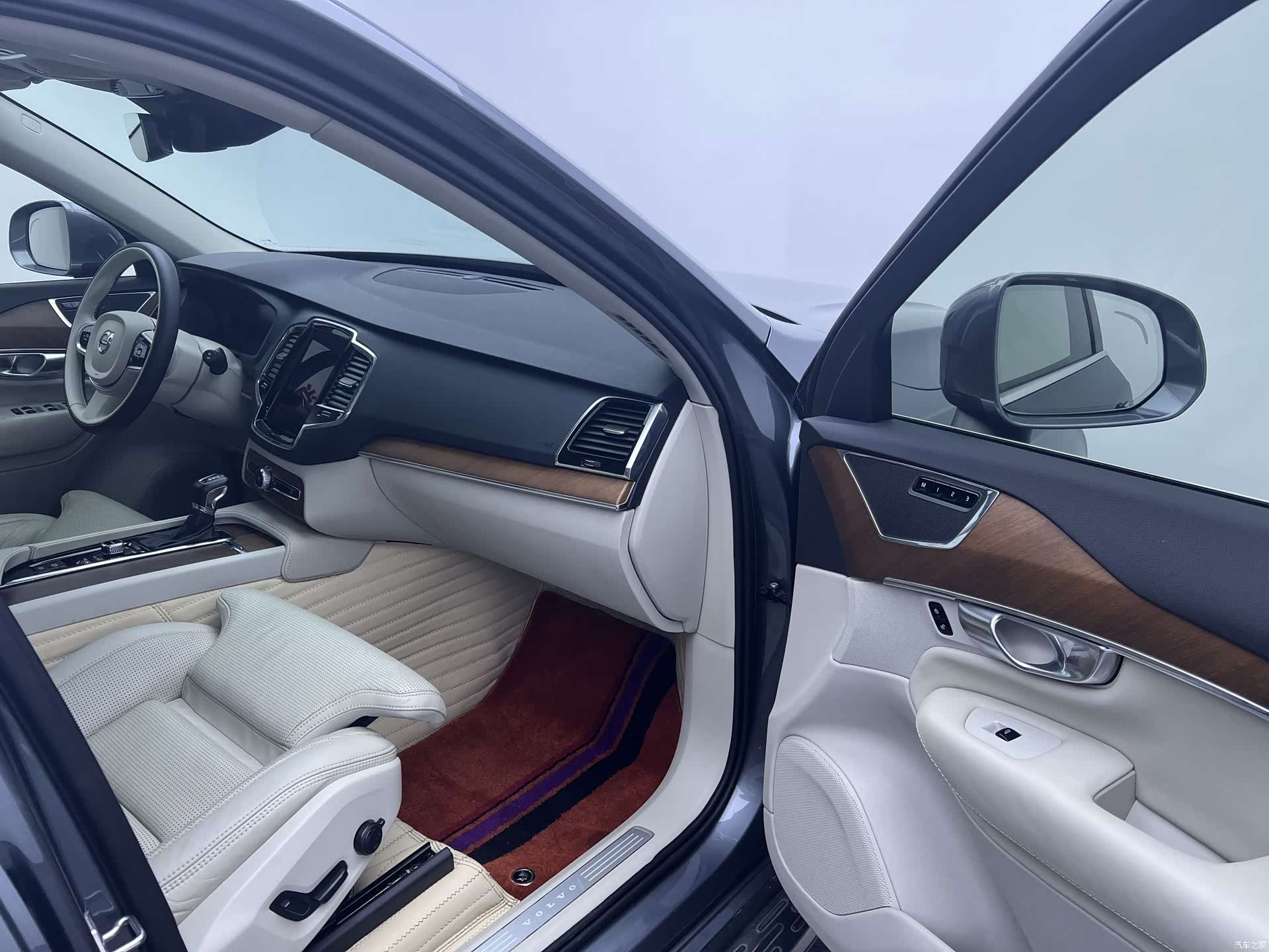 Volvo XC90, 2017 11