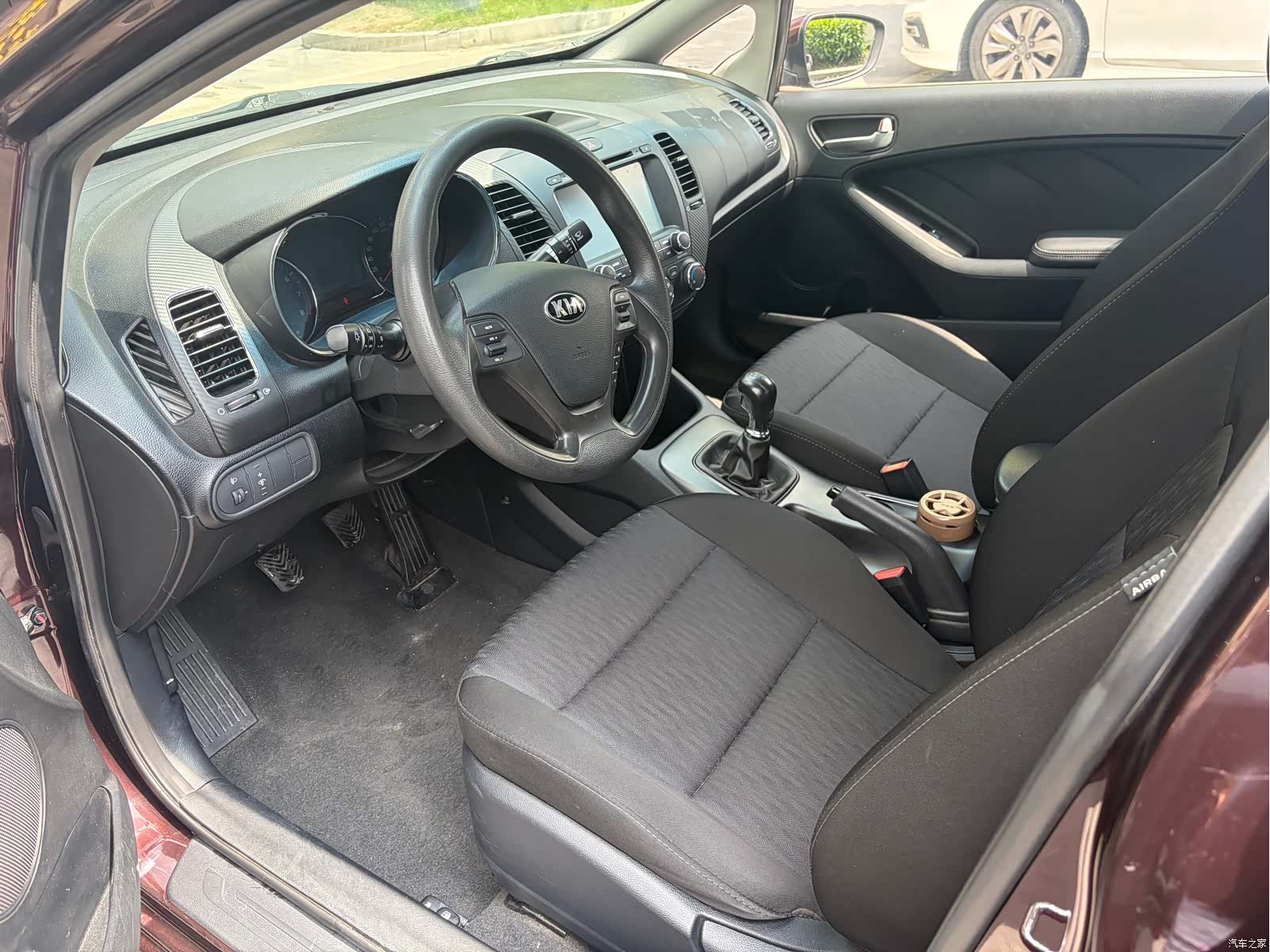 Kia K3, 2014 4