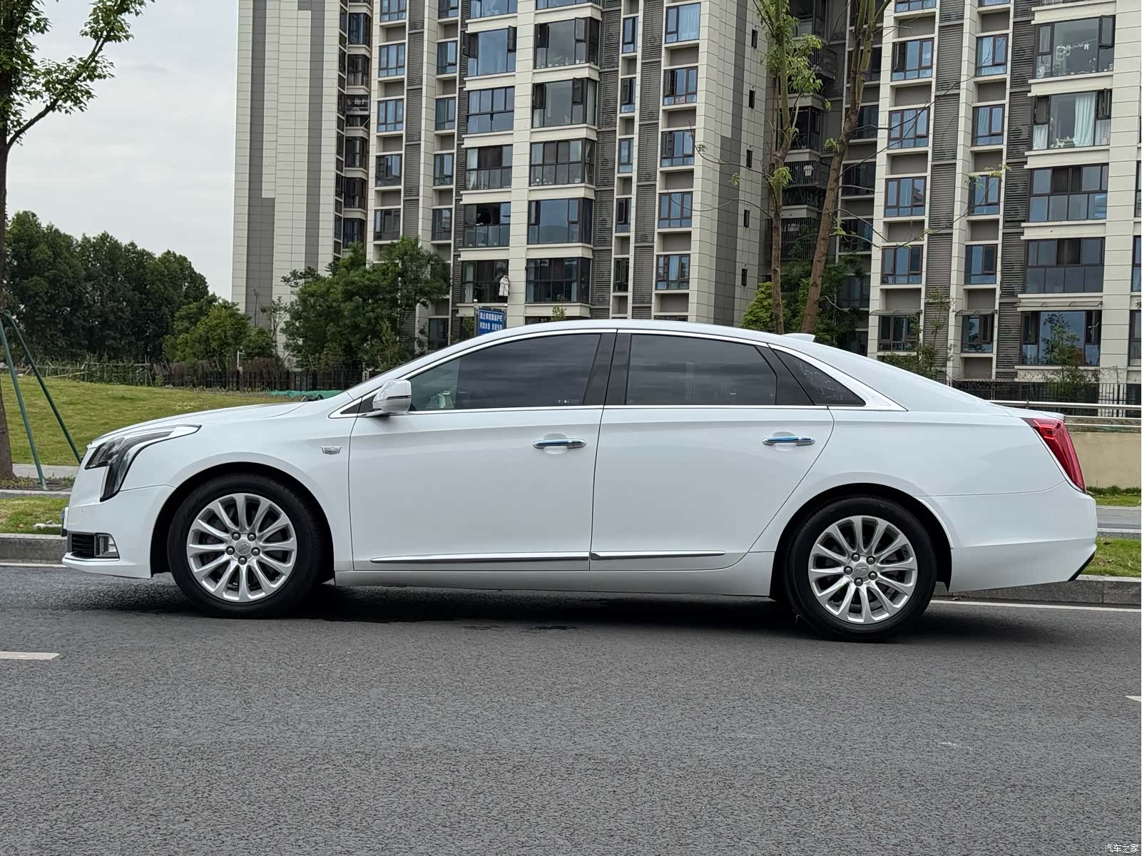 Cadillac XTS, 2018 17