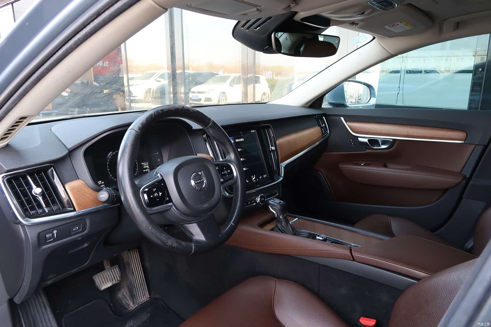 Volvo S90, 2019 все фото