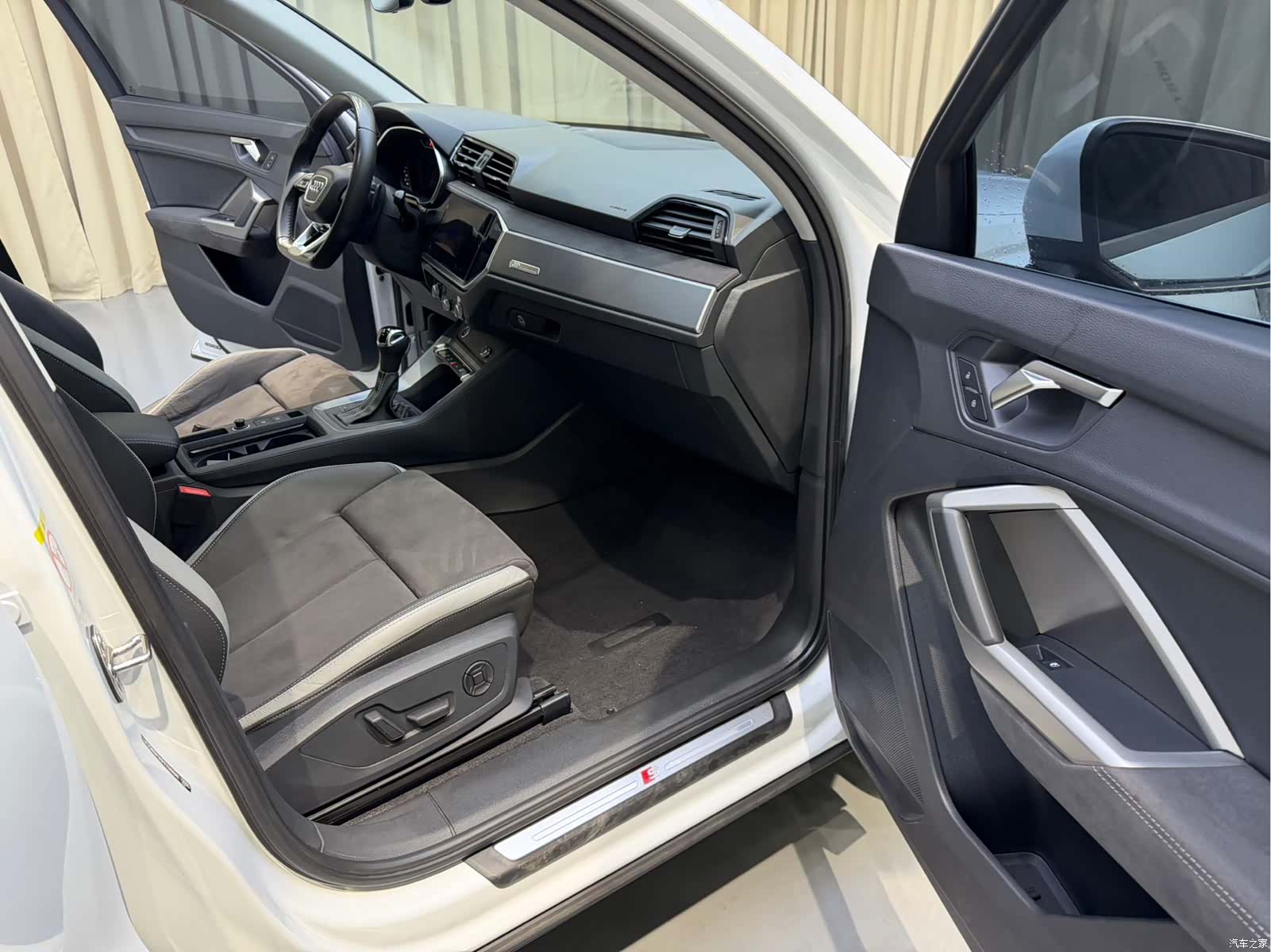 Audi Q3, 2023 7