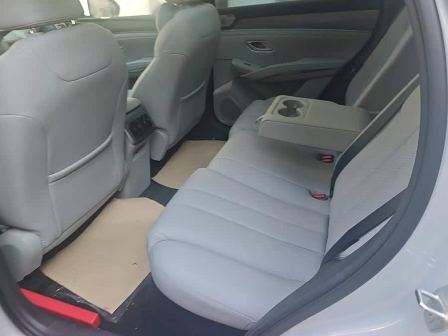 BYD Song Ultra 2026, фото 11