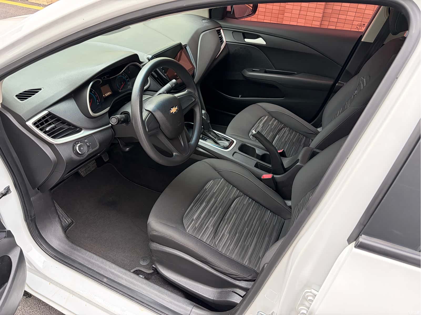 Chevrolet 320, 2018 4