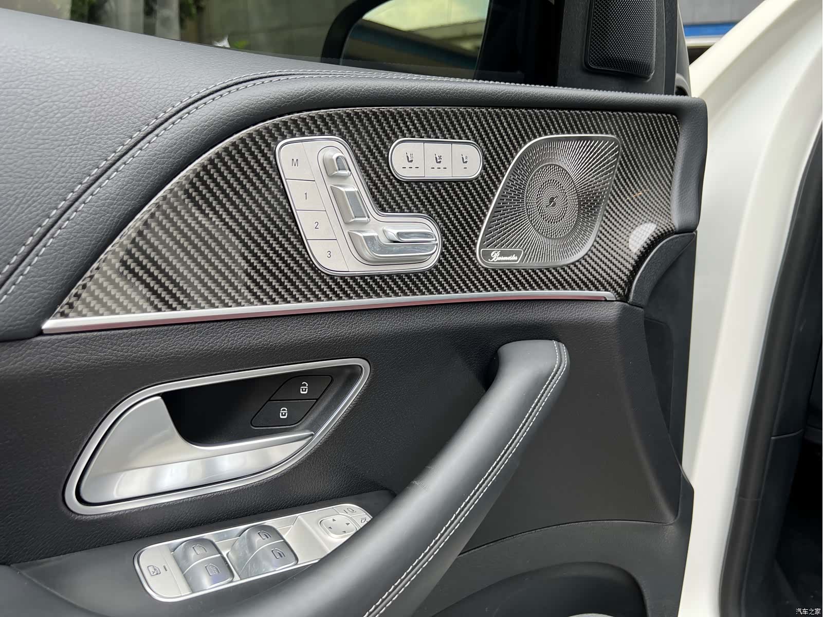 Mercedes-Benz GLE, 2023 12