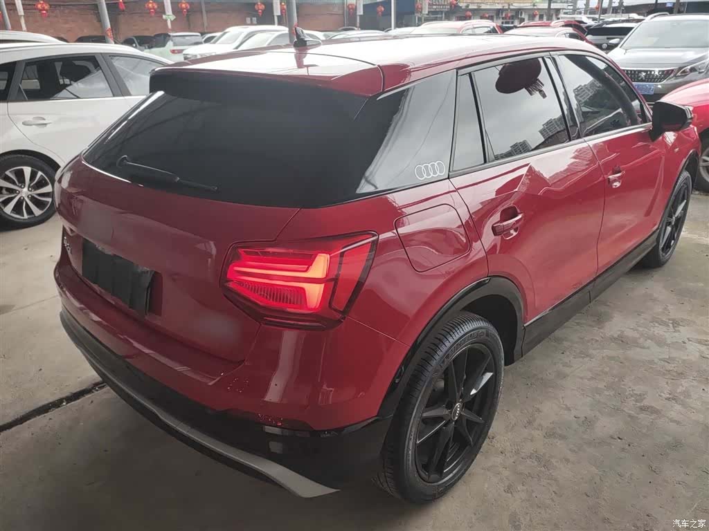 Audi Q2L, 2019 все фото