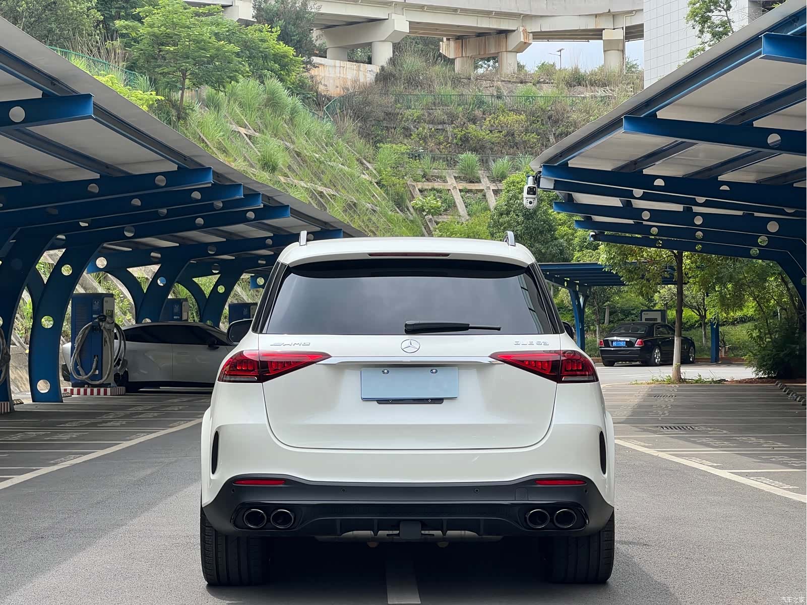 Mercedes-Benz GLE, 2023 все фото
