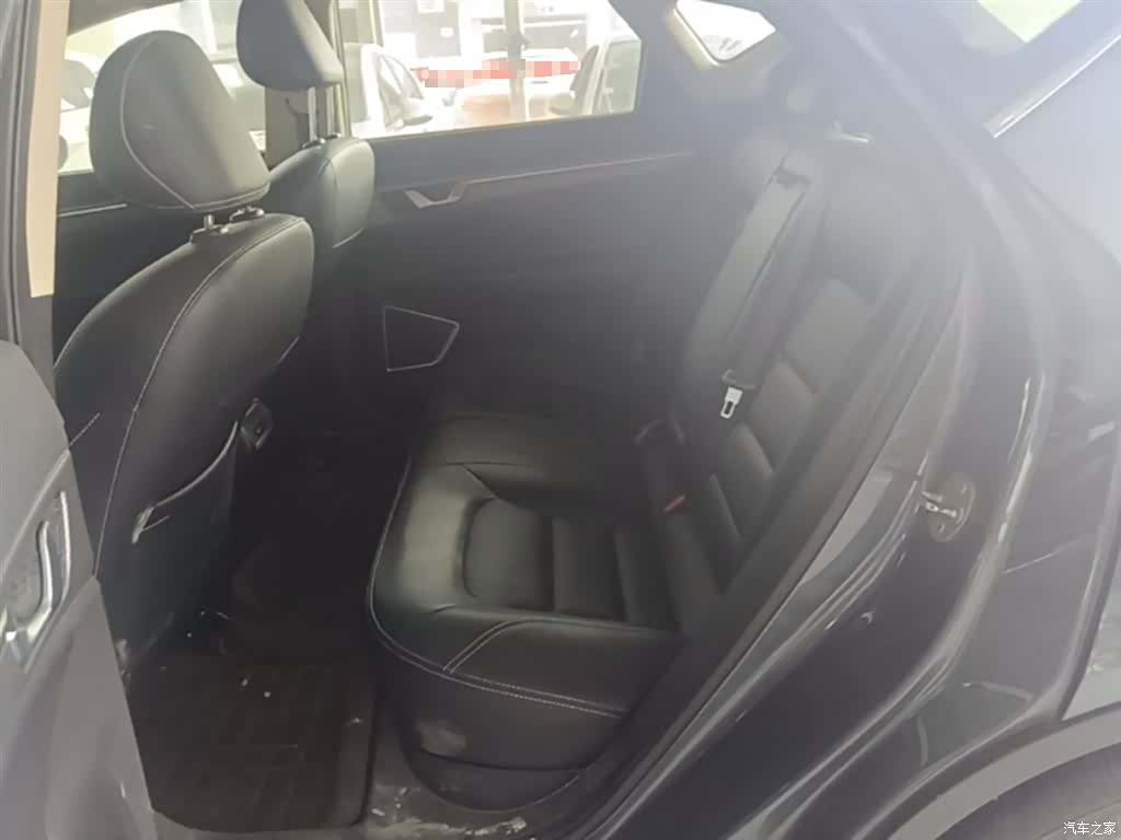 Geely Emgrand, 2017 17