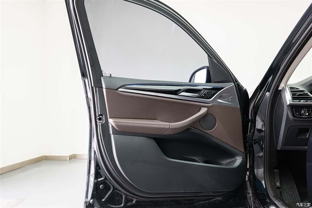 BMW X3, 2024 10