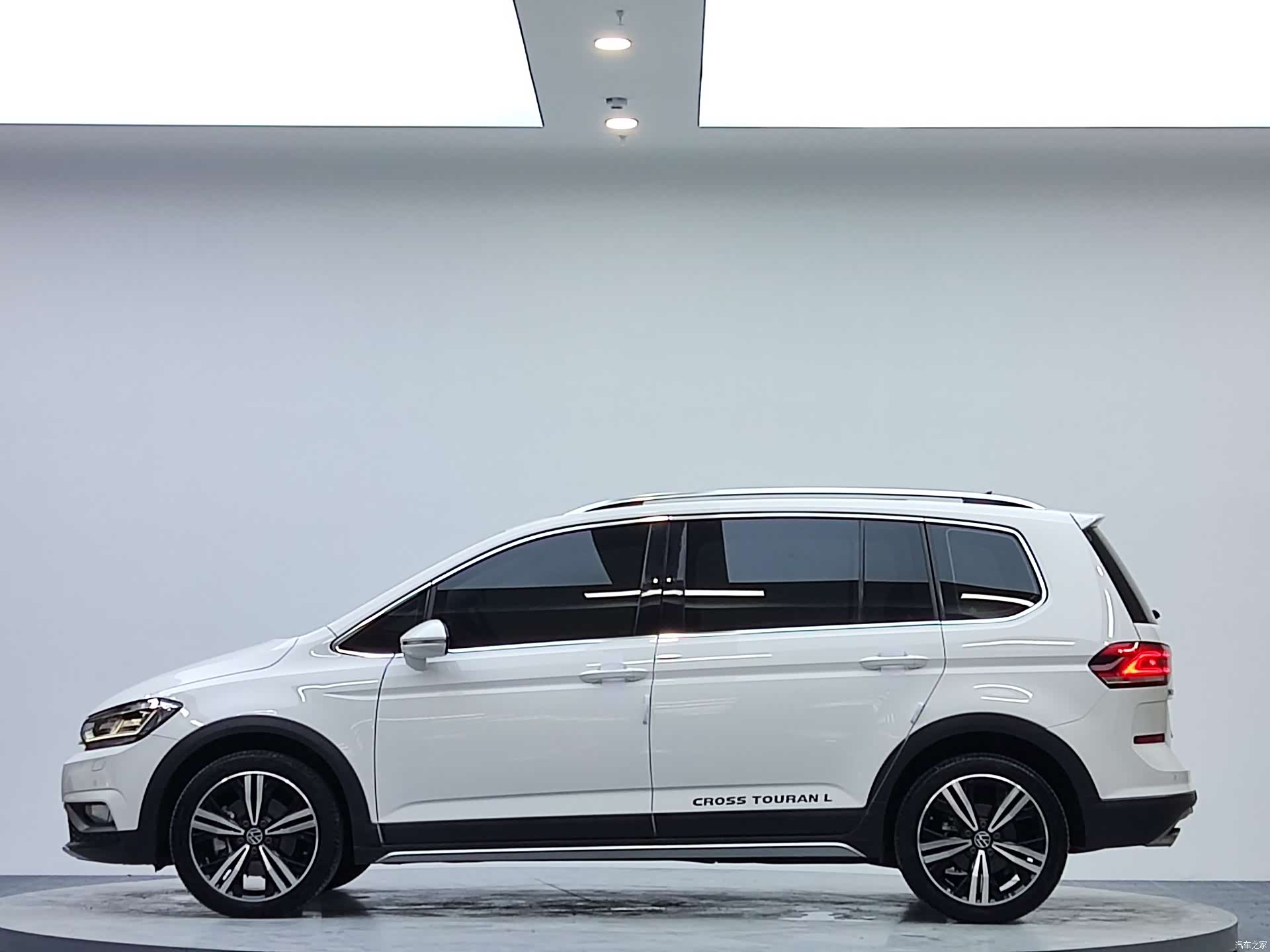 Volkswagen L, 2020 все фото