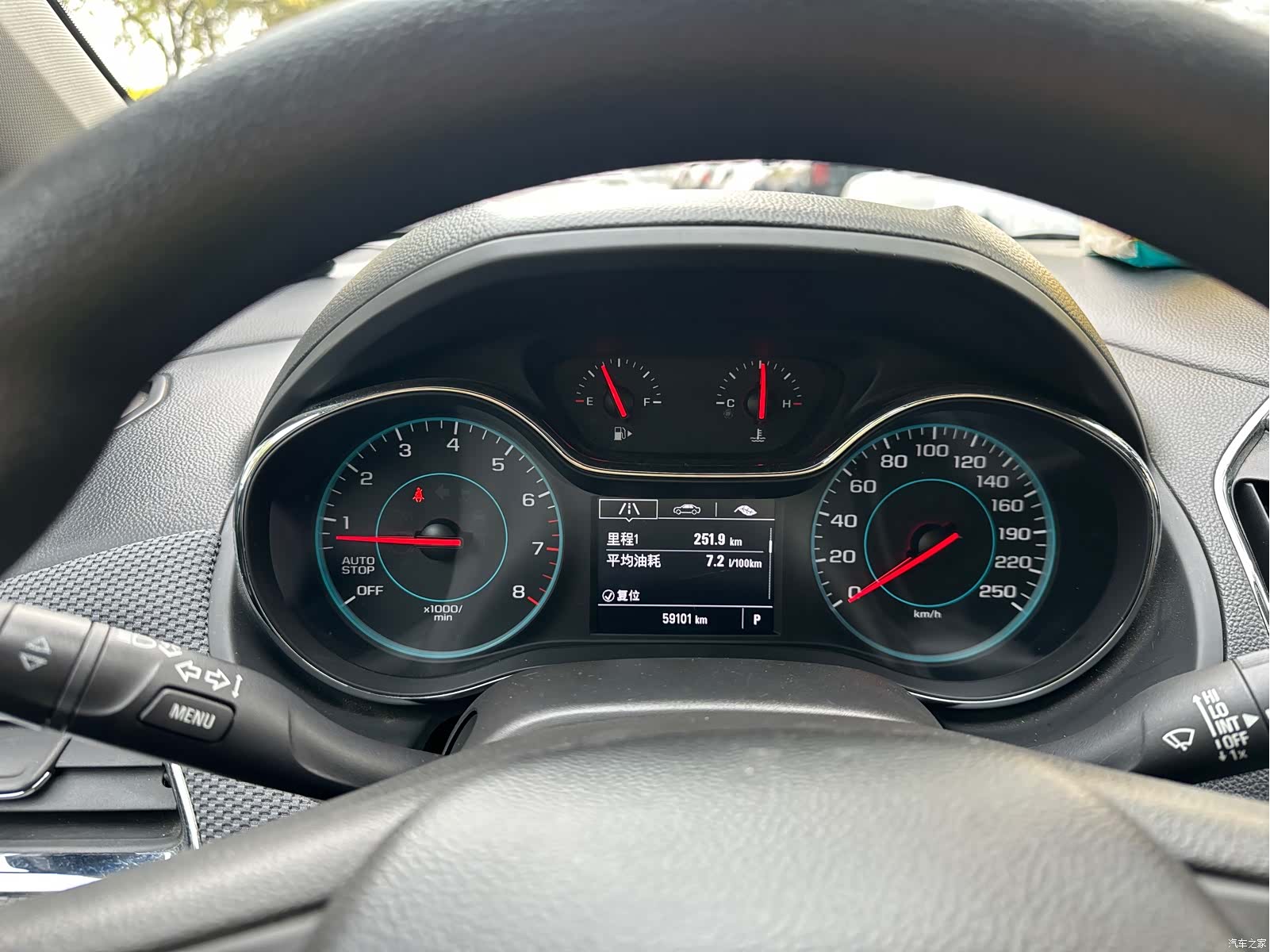 Chevrolet 320, 2018 17