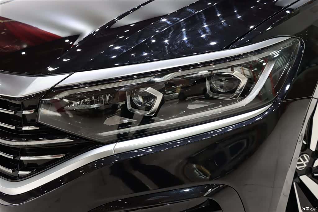 Volkswagen Passat, 2023 7