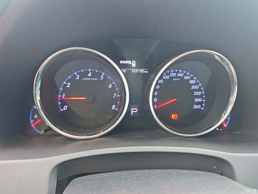 Toyota 2.5V, 2017 12
