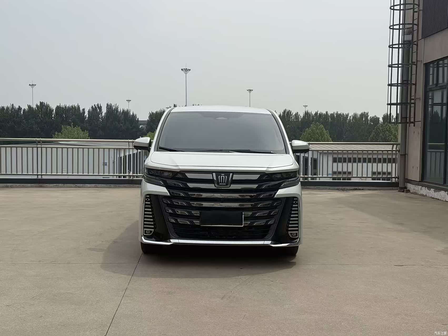 Toyota Vellfire, 2023 2