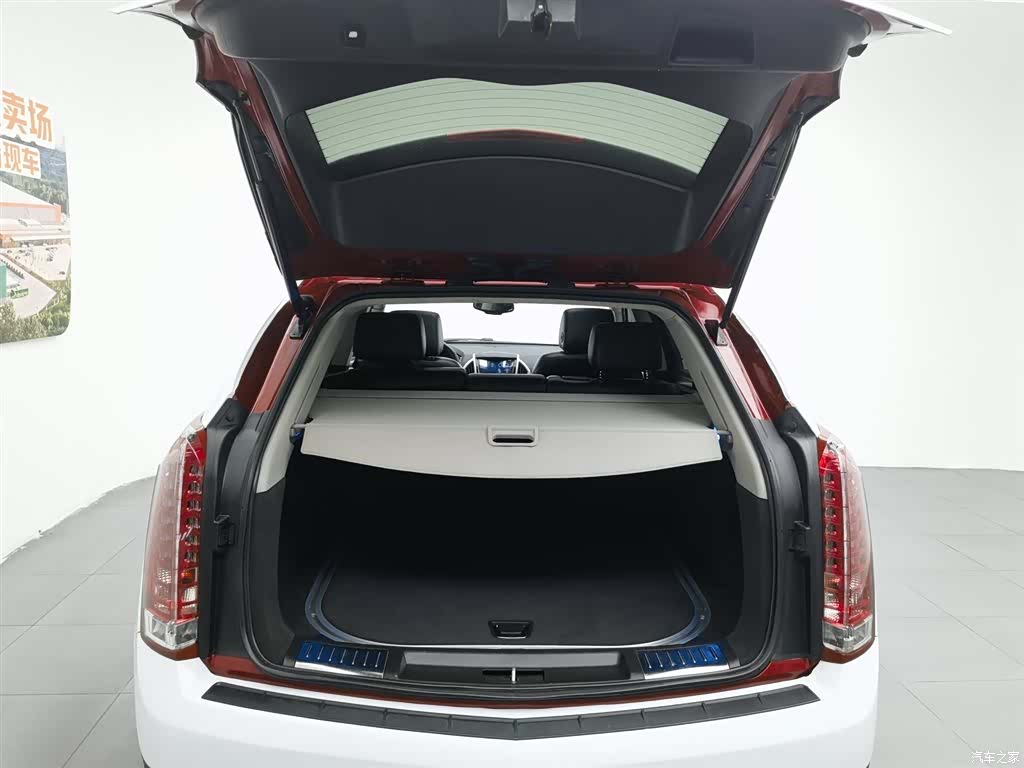 Cadillac SRX, 2013 16