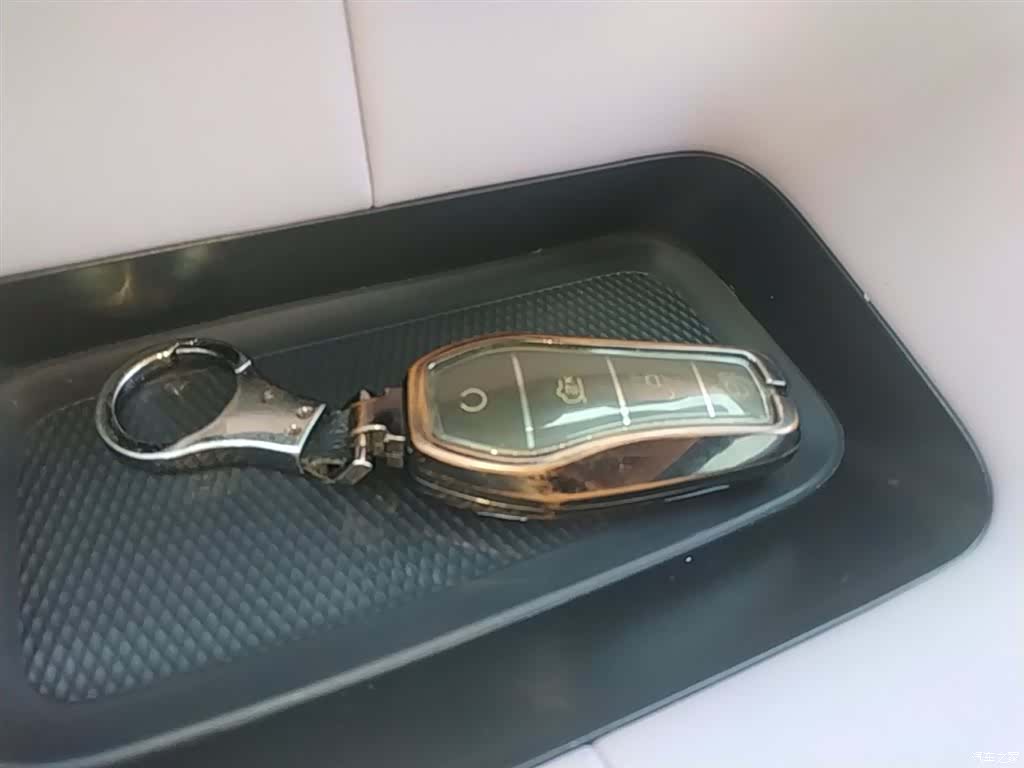 BYD Dolphin, 2022 9