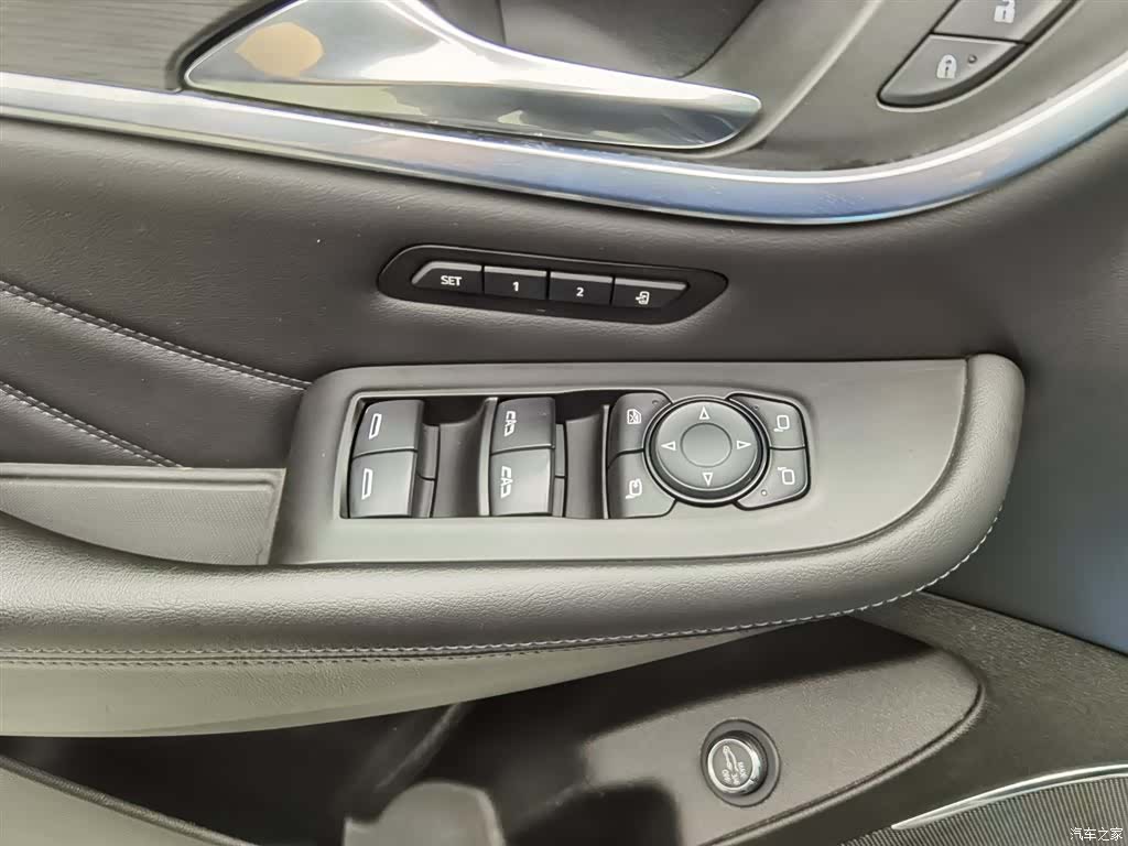 Buick Enclave, 2021 9