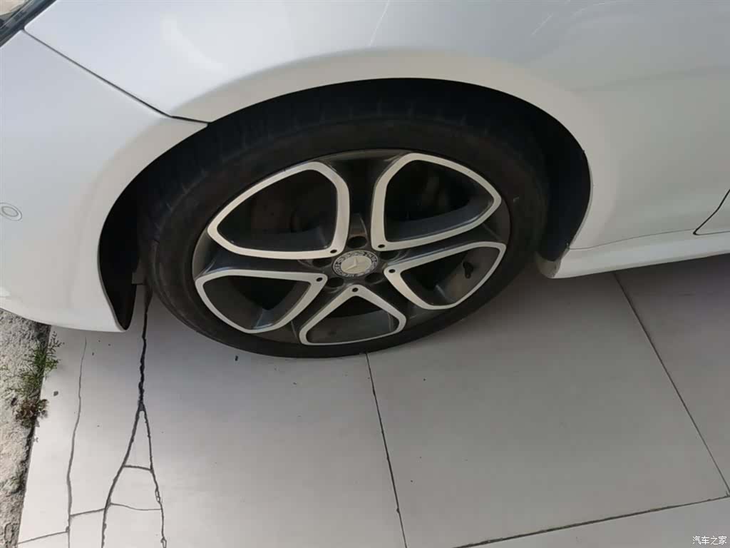 Mercedes-Benz E-Class, 2015 23