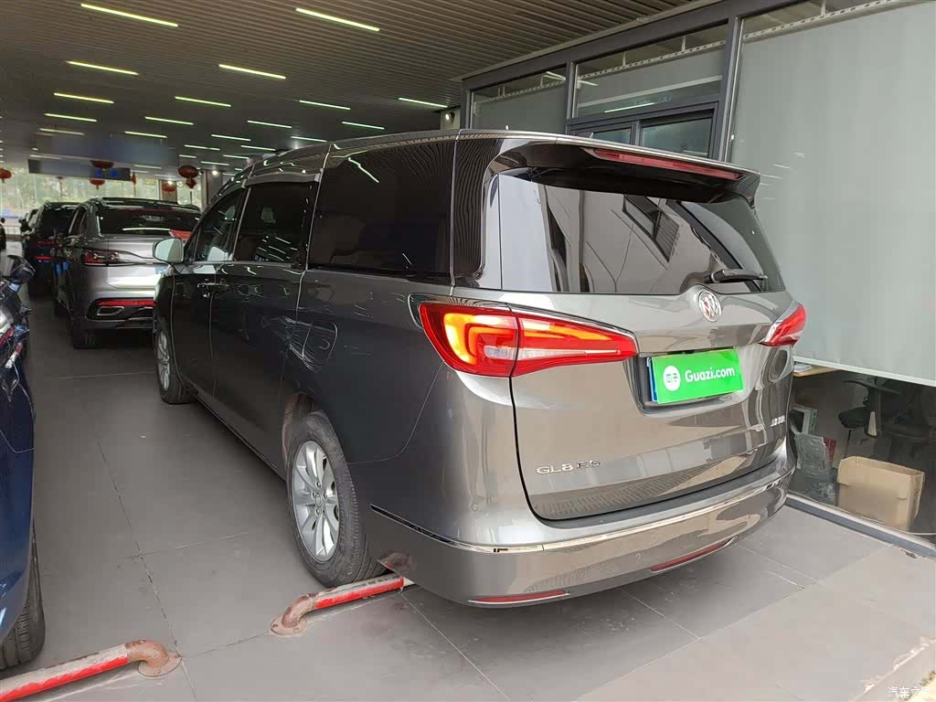 Buick GL8, 2020 все фото