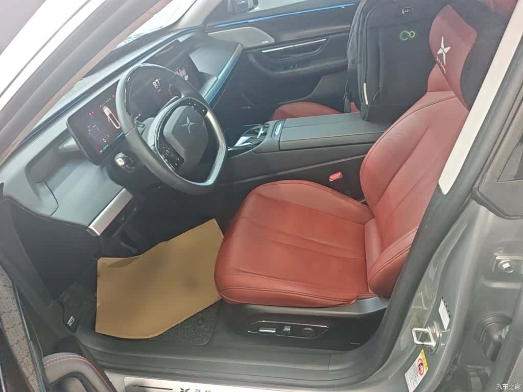 Xpeng P7, 2021 15
