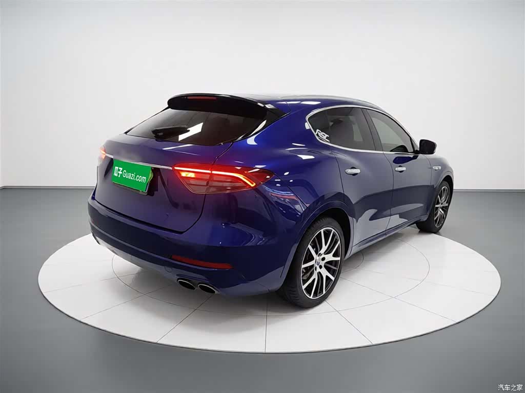 Maserati Levante, 2016 все фото